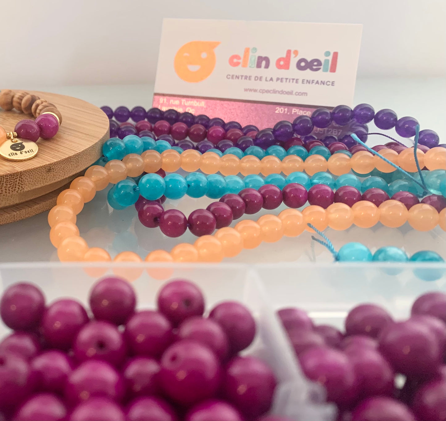 Bracelet Adulte Clin d’œil 💕🧡🩵💜 Coloré